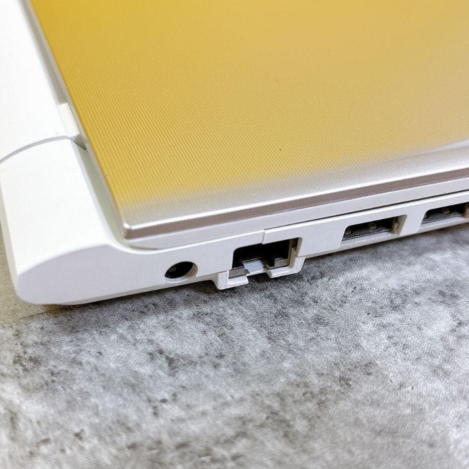 ⅰ5✨新品SSD✨カメラ付き薄型ノートパソコン ブルーレイ フルHD Win11