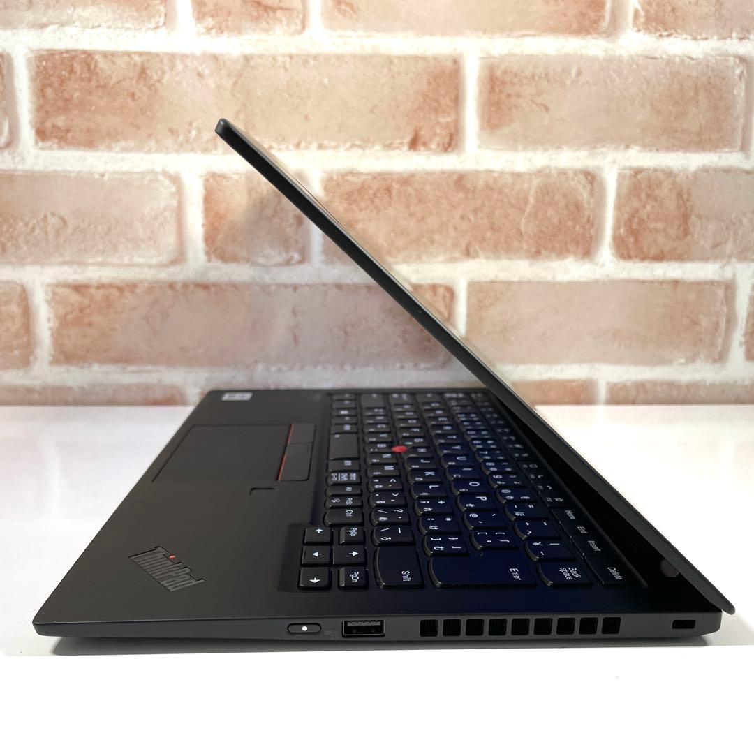 ★美品★ ThinkPad X1 2020年製 SSD256GB XX7