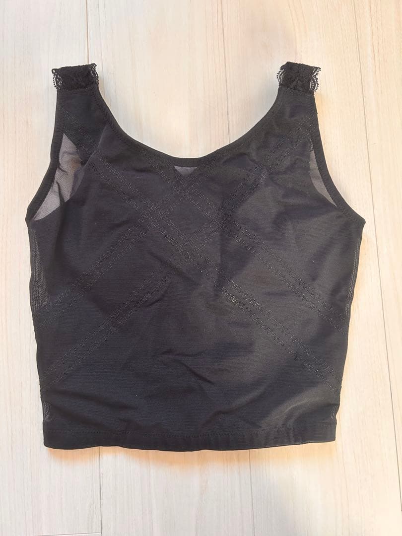 美品　グラントイーワンズ　LALAビスチェ　E75