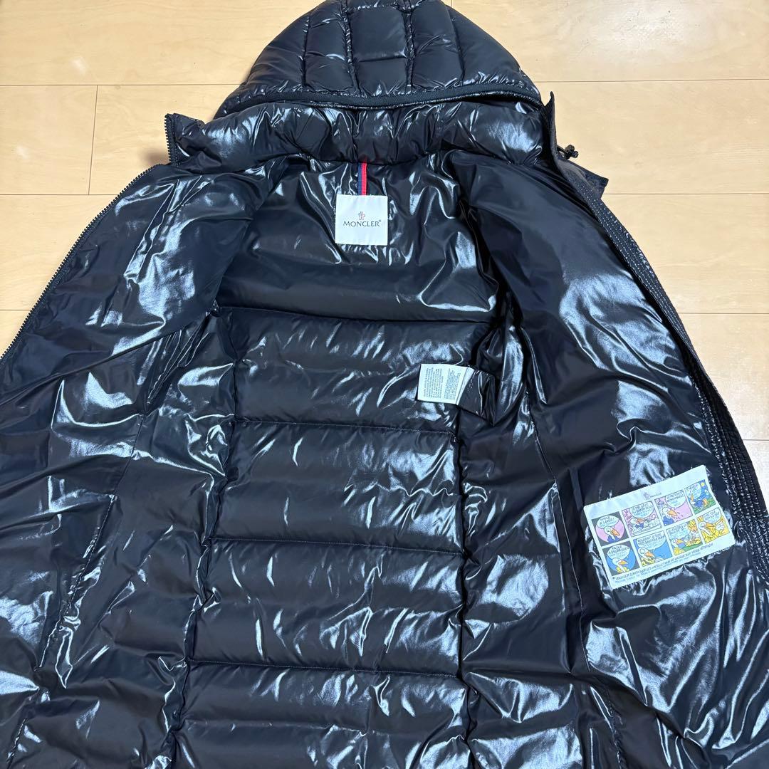美品 モンクレール MOKA ブラック ダウンコート