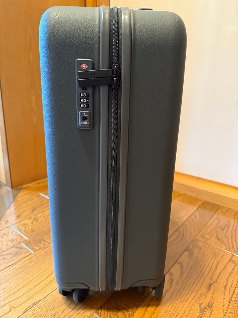 美品moln鞄のようなスーツケース34L
