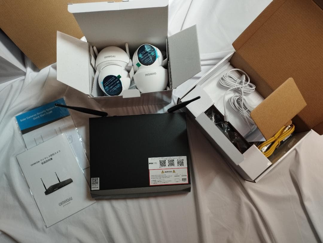 ワイヤレス＆ソーラー　防犯カメラ　2台　パンチルト機能　双方向通話　IP66