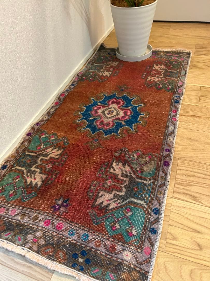 トライバルラグ・トルコヴィンテージラグ・ウール約56×120cm