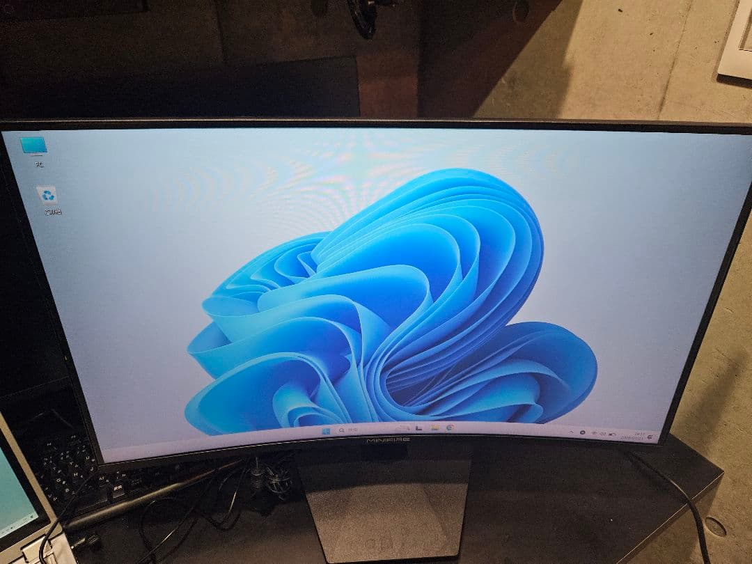 あ　MINIFIRE 27インチ 120Hz モニター