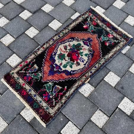 トルコ ヴィンテージラグ A48人気柄 レア マゼンタピンク グリーン ネイビー