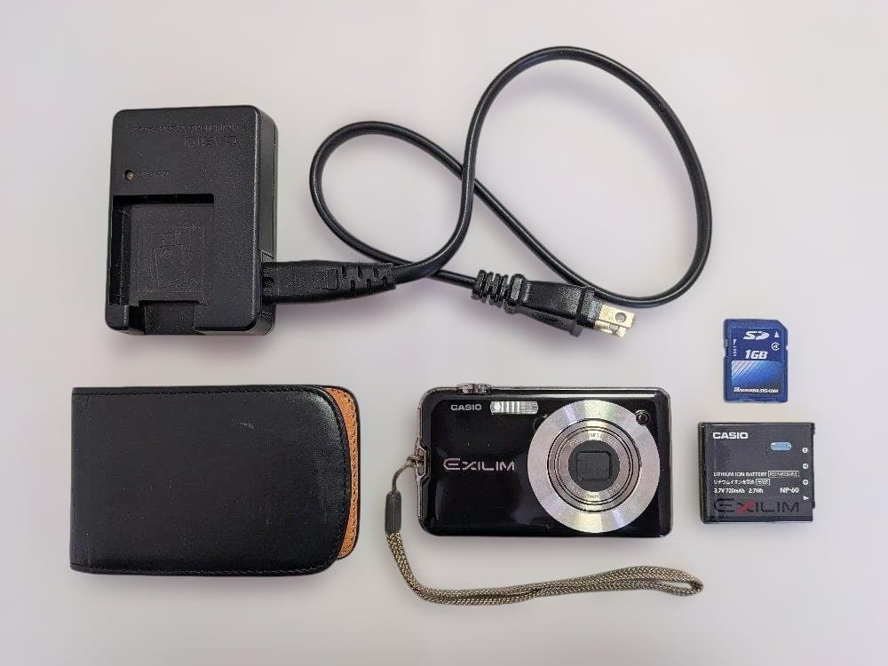 CASIO EXILIM 薄型コンパクトデジタルカメラ