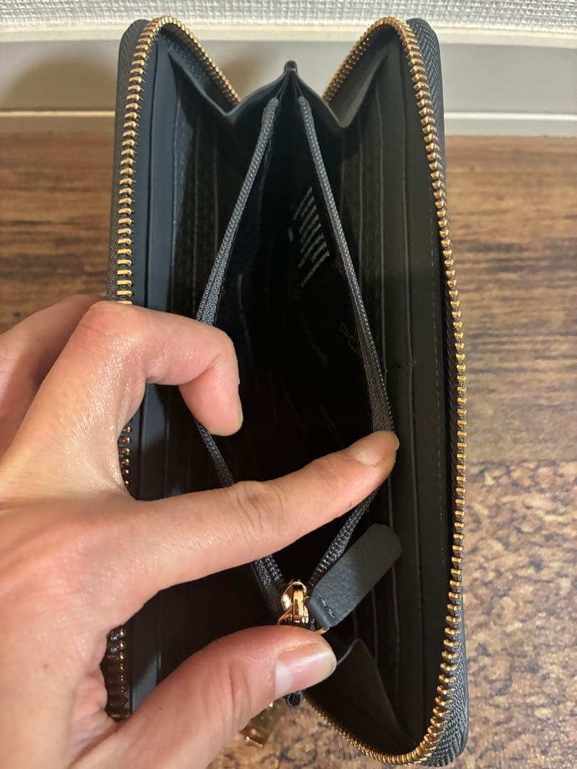 ★お取り置き★新品　PORSCHE 長財布　牛革　エンボス加工　ブルーグレー