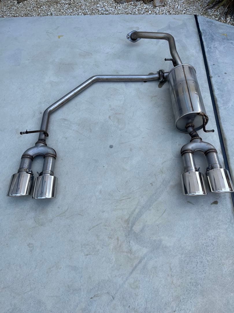 期間限定値下げ　プリウスα マフラー　m'z SPEED zvw41 zvw40