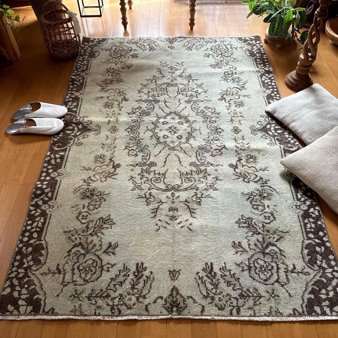 専用　113×169.5淡いグリーン　メダリオン　トルコヴィンテージラグ