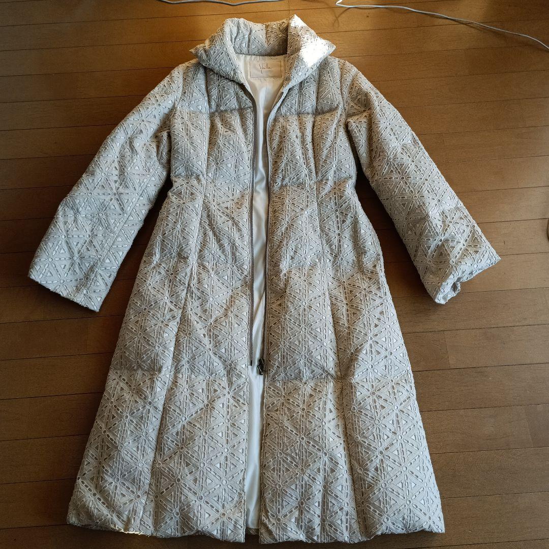 ベージュキルティングダウンロングコート