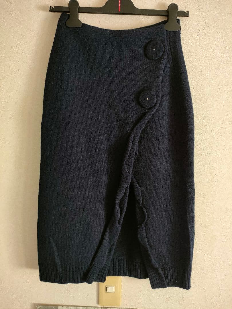 【再値下げ】PRADA カシミヤネイビー タイトスカート 前スリット　新品未使用