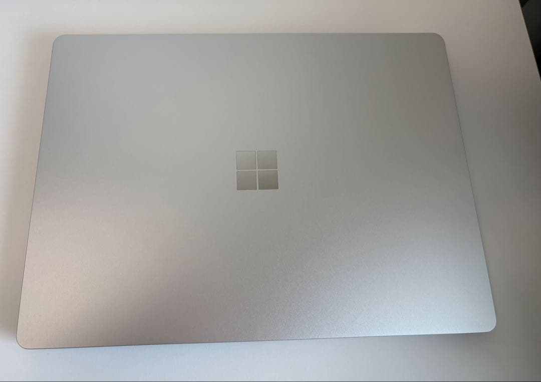 美品 Surface Laptop Go 3 バッテリー98%