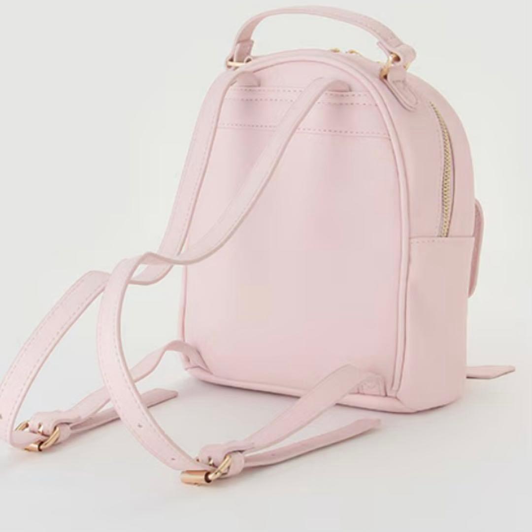 メゾピアノ モノグラム柄型押し　ミニリュック