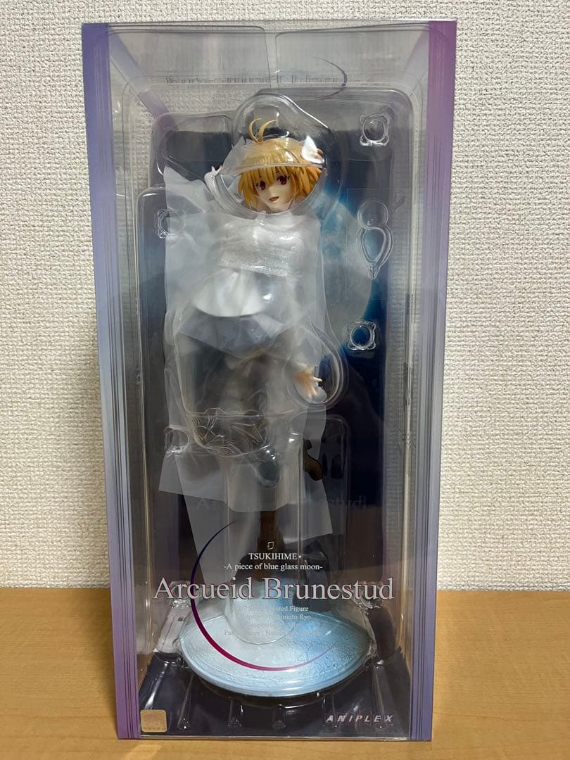 アルクェイド・ブリュンスタッド 1/7スケールフィギュア　未開封