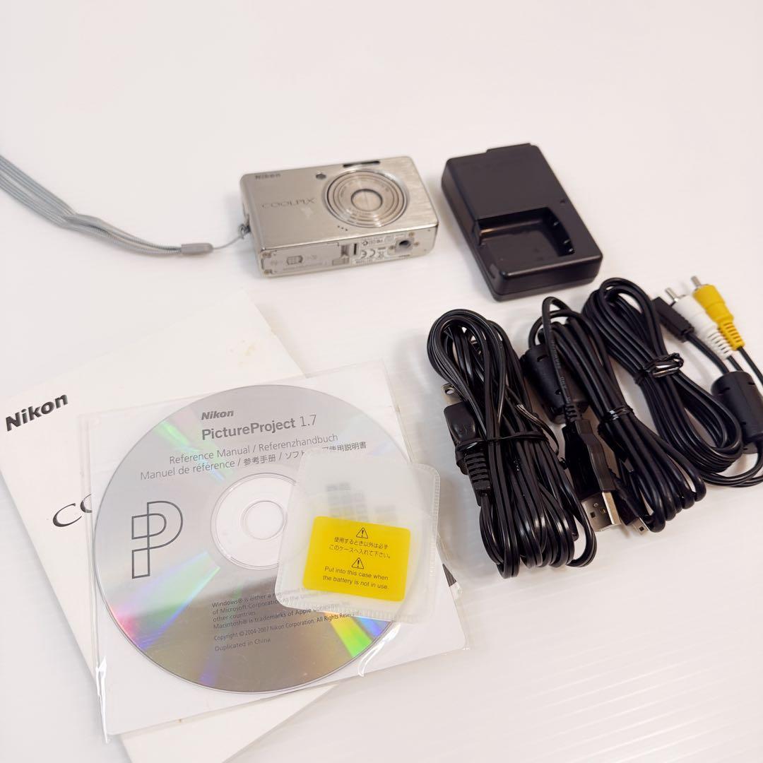 ニコンNikon COOLPIX S500 動作確認済　中古良品