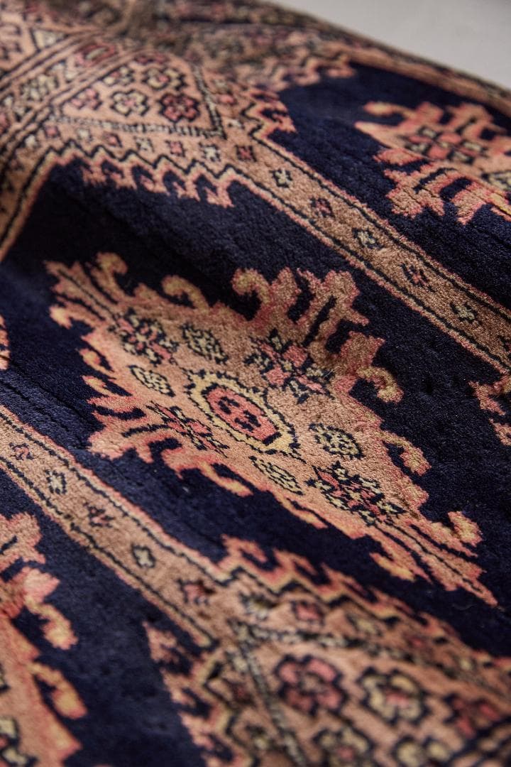 ヴィンテージラグ トライバルラグ　ラホール産（136×65cm）紺　黒　ベージュ