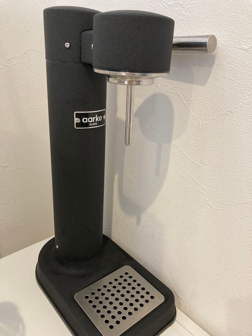 aarke 炭酸水メーカー ブラック　アールケ