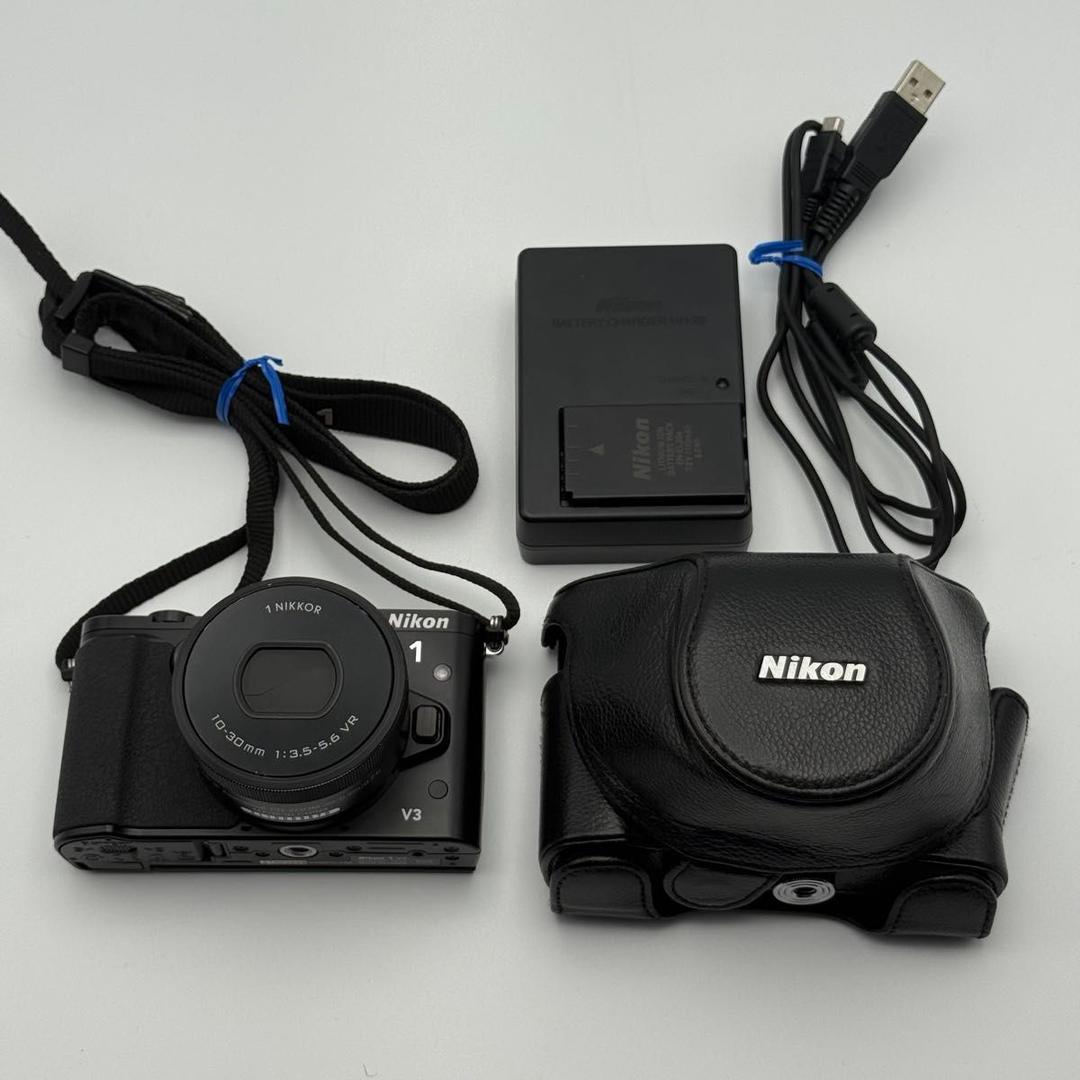 ニコン　Nikon 1 V3 ケース付き