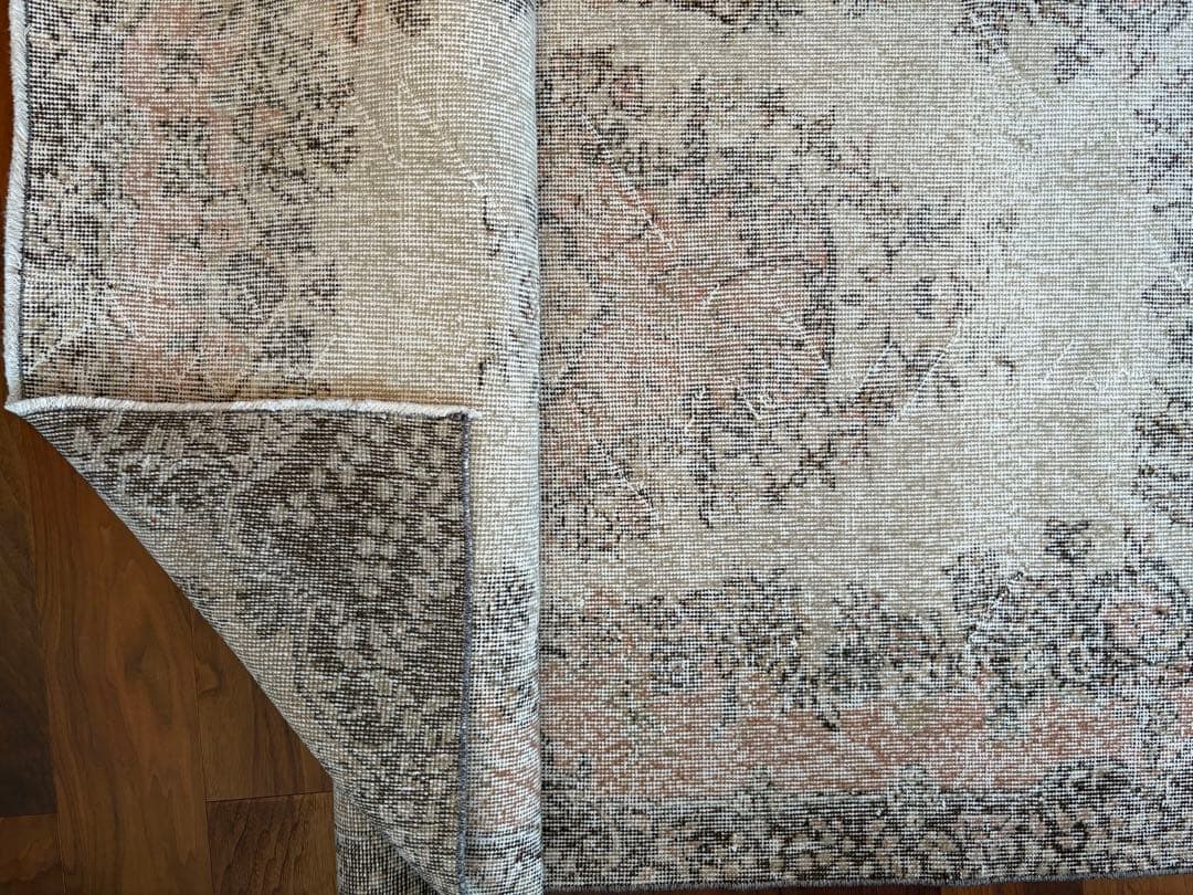 ヴィンテージラグ　ベージュオーバーダイ　ボタニカルメダリオン　トルコ　アナトリア