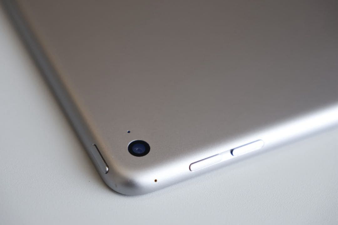 iPad mini4 64GB wifi シルバー Apple