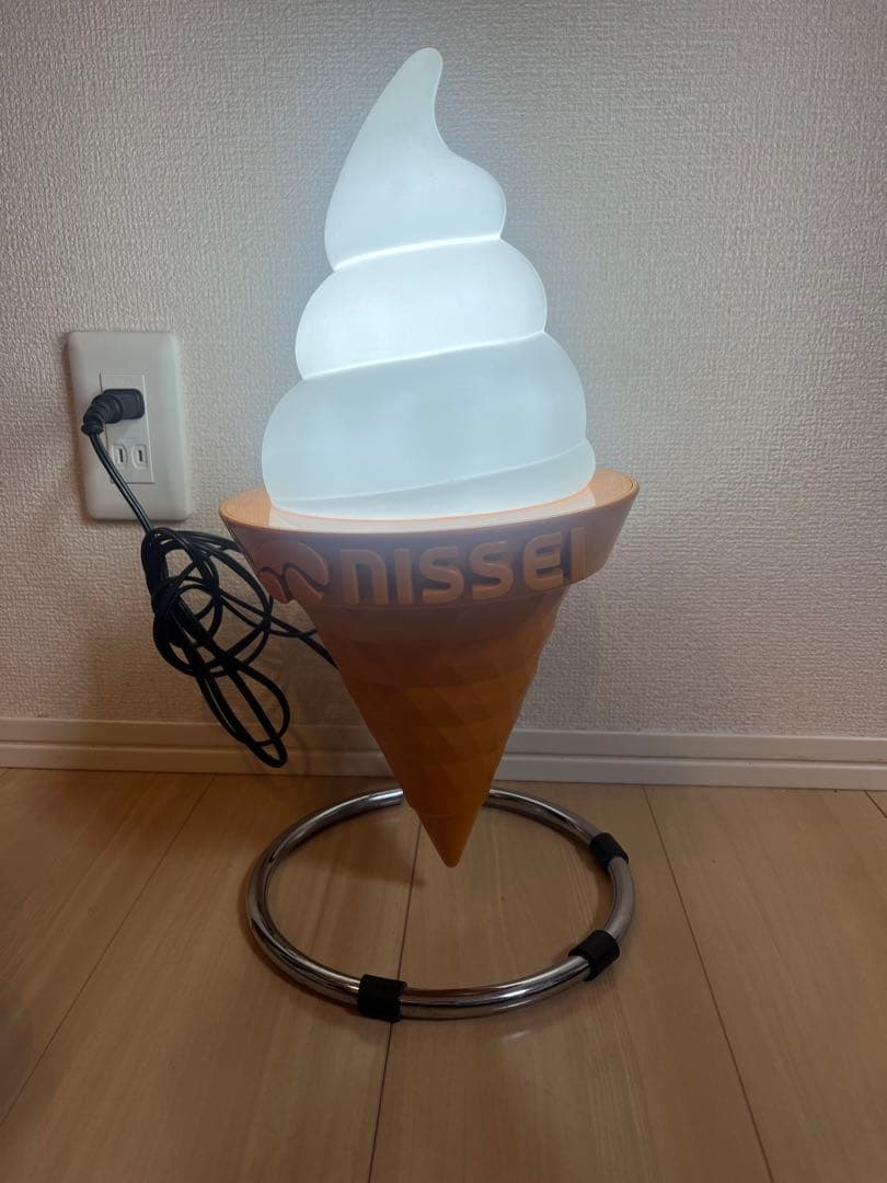 ソフトクリーム型ランプ