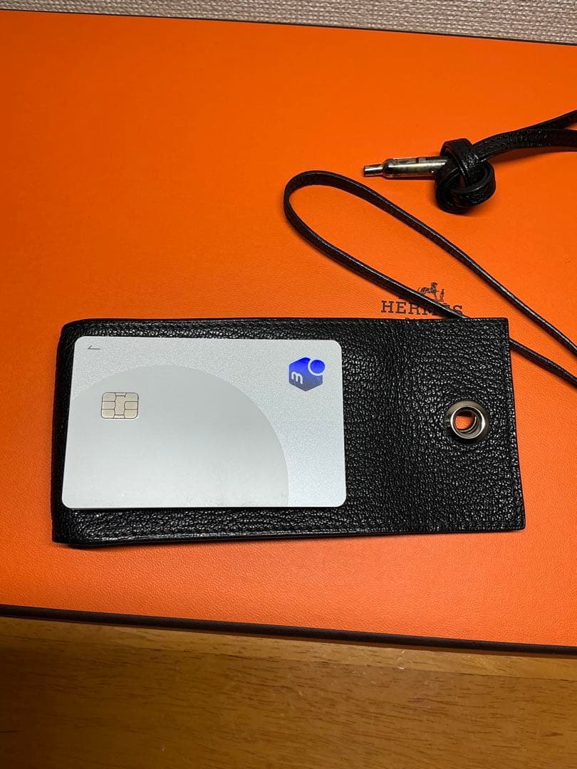 C*a様 HERMES エルメス ヴェスパ ストラップ ポーチ マルチケース 黒