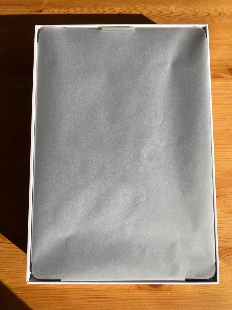 Apple iPad 第9世代 スペースグレー　本体と充電器付き