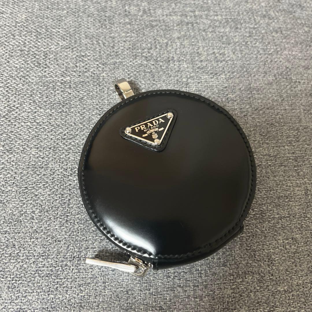 【美品】PRADA ラウンド ケース 黒 レザー