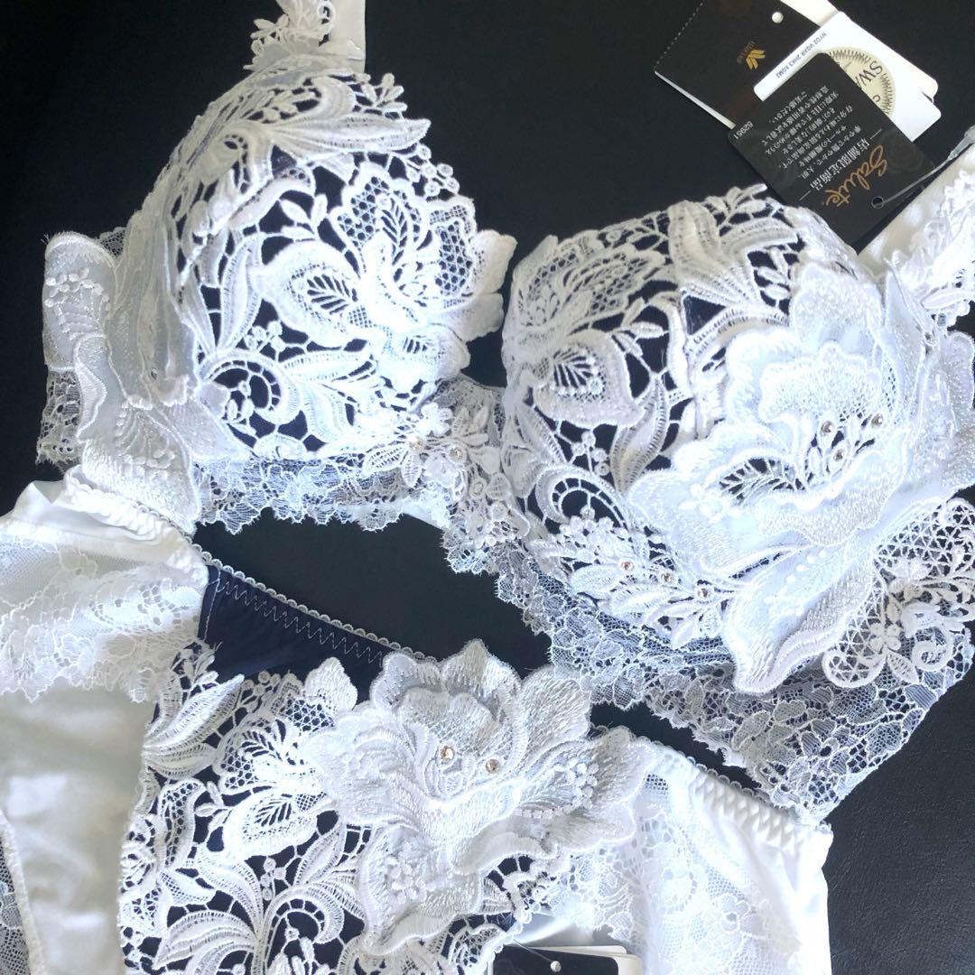 ワコール　サルート 店舗限定 WH 19G ブラジャー ノーマルショーツ