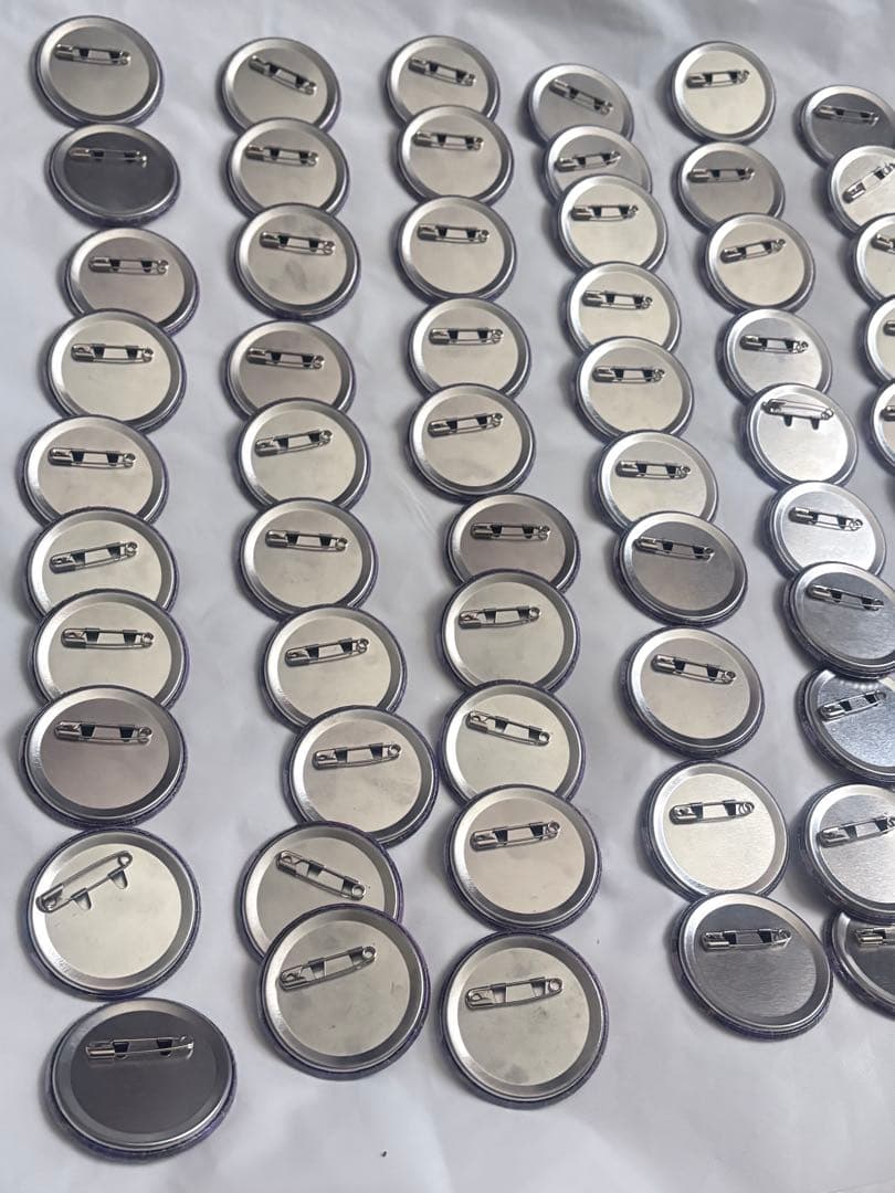 浦島坂田船 志麻 缶バッジ 看守 等身