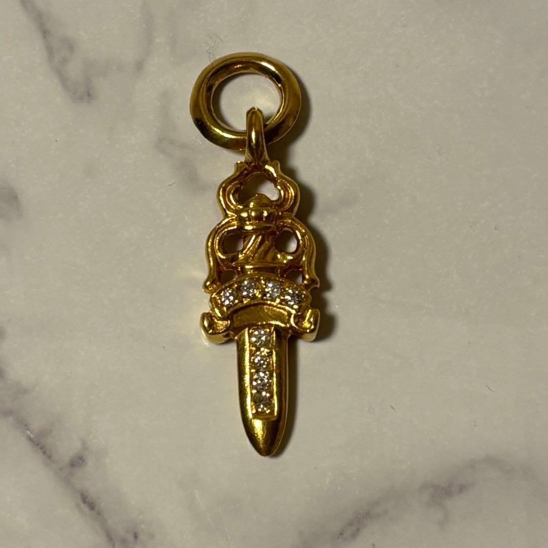 クロムハーツ　22k ダガーチャーム　パヴェダイヤ