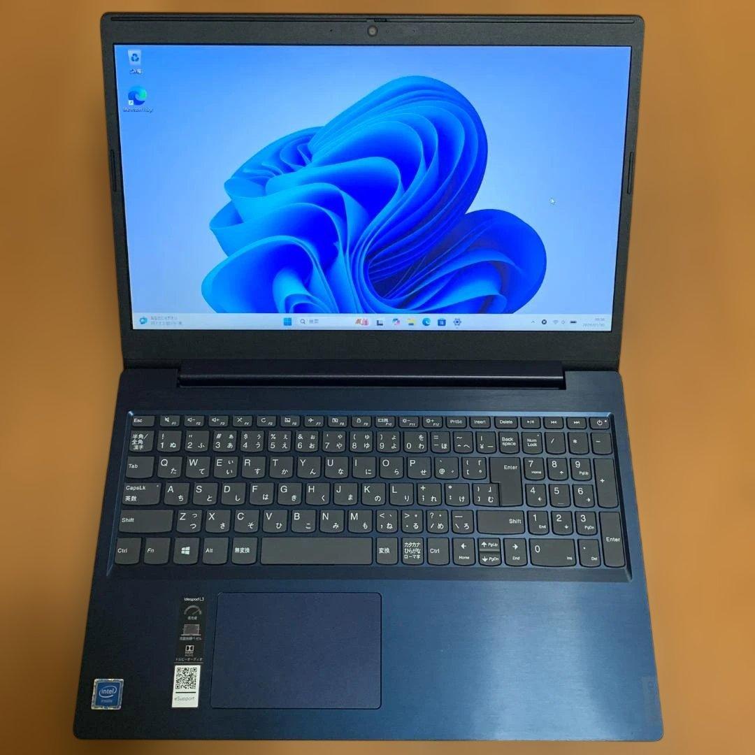 ✨SSD240GB＆メモリ8GB✨Windows11✨カメラ✨テンキー、DVD