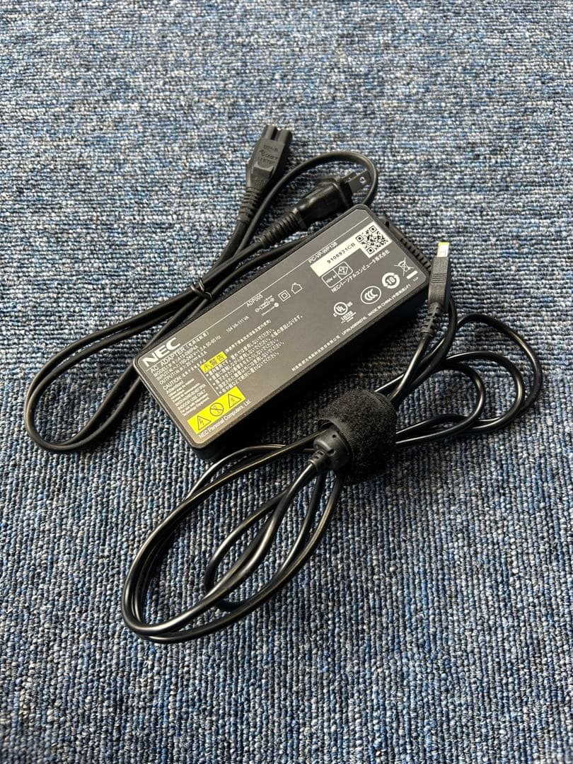 NEC ノートパソコン Lavie PC-NS350DAW-Y SSD 4GB