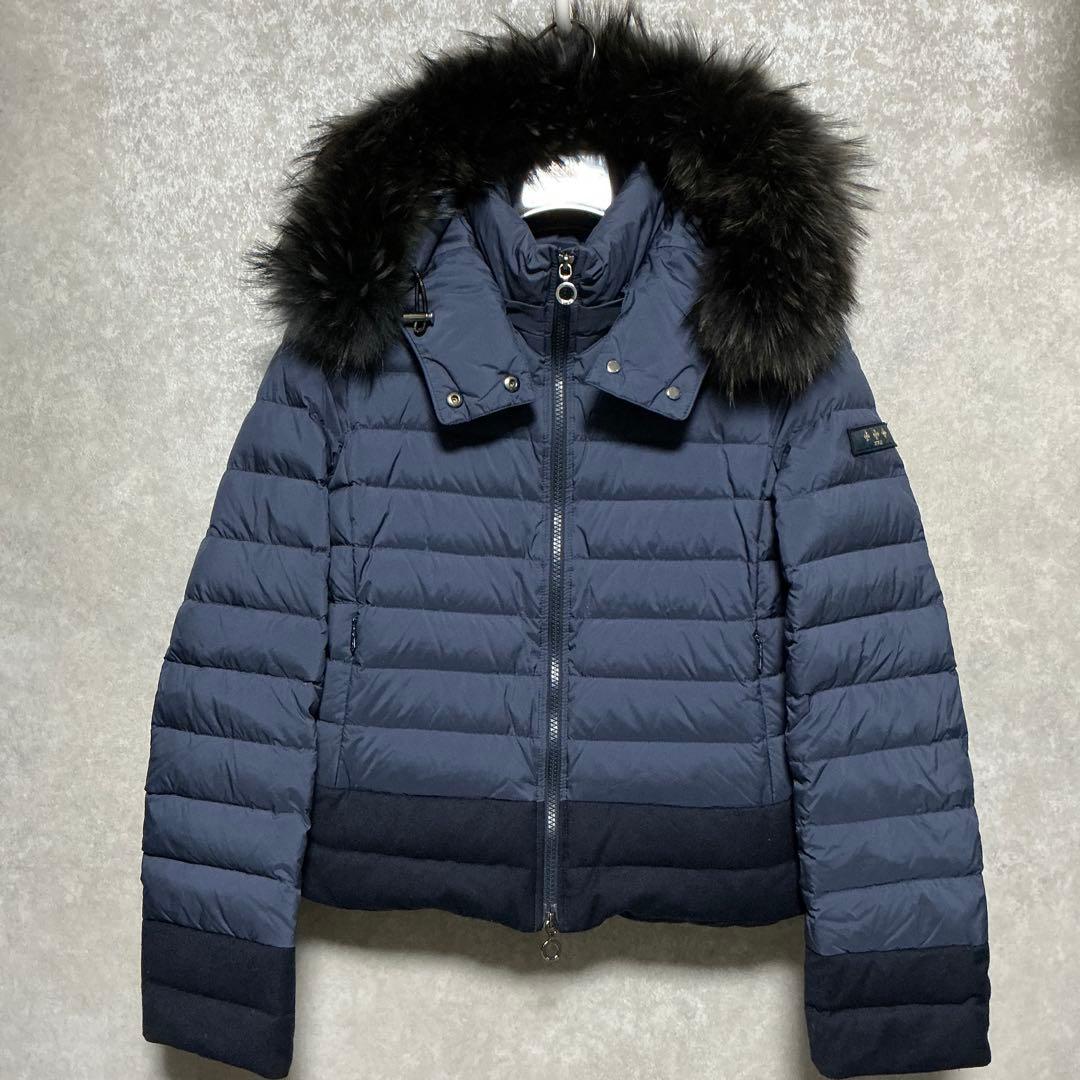【美品】タトラス　TATRAS　VARENA　ヴァレナ　ダウン　ネイビー　M