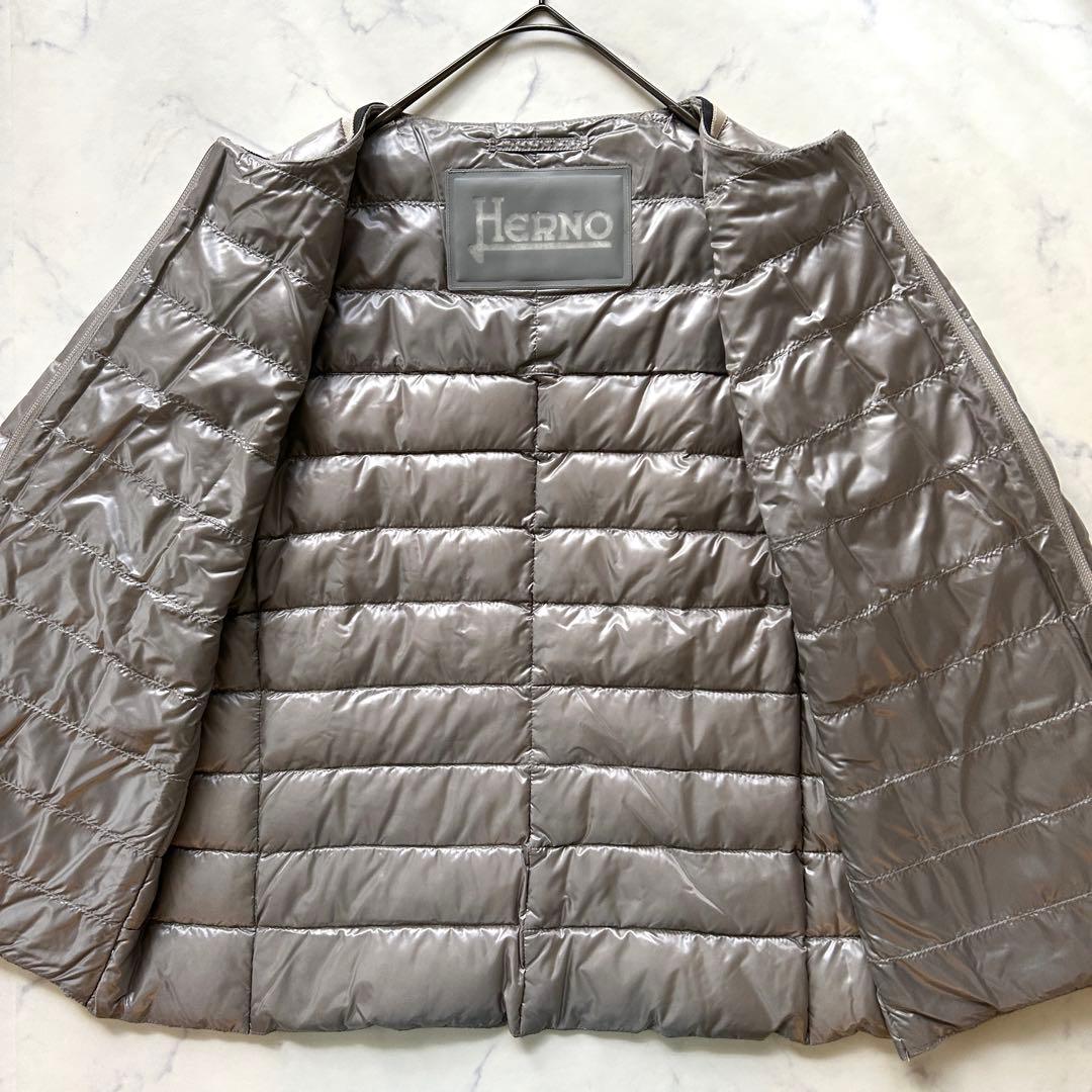 chauru♡ ヘルノ ノーカラーダウンジャケット トリミング