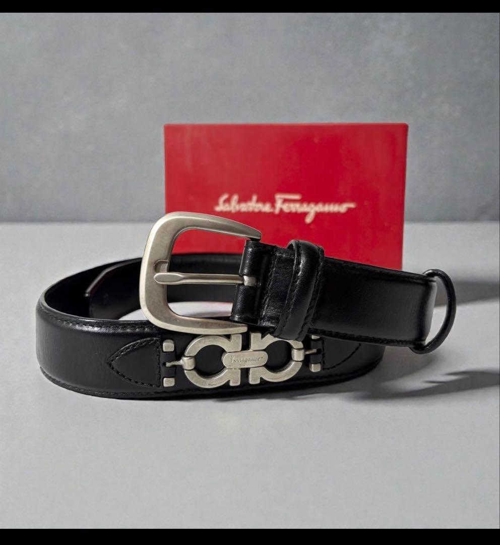 サルヴァトーレフェラガモ　ガンチーニ　レディースベルト　ブラック