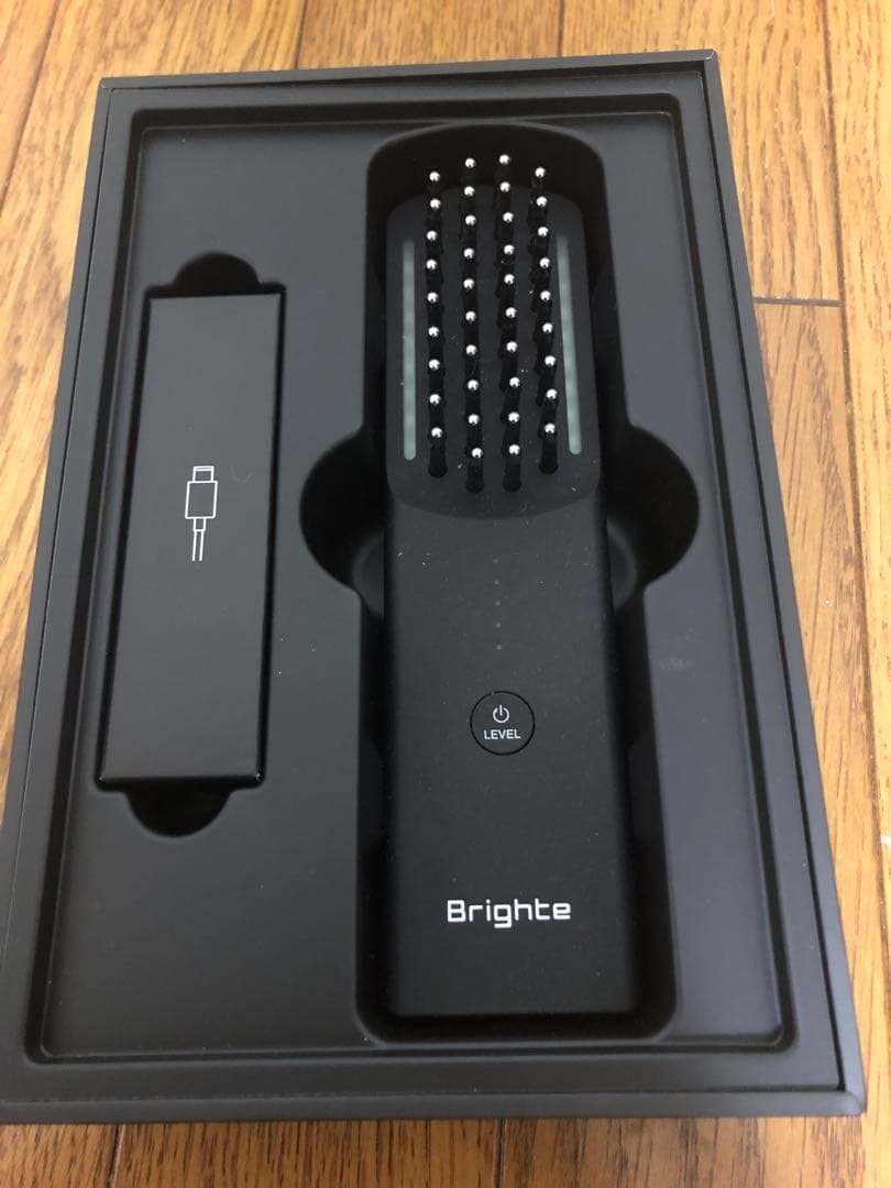 値下げしました　Brighte ELEKI BRUSH 美顔器