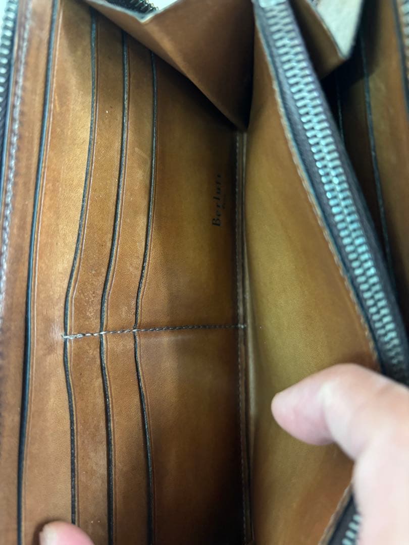 最終値下げ！1月末まで Berluti ブラウンレザー 長財布