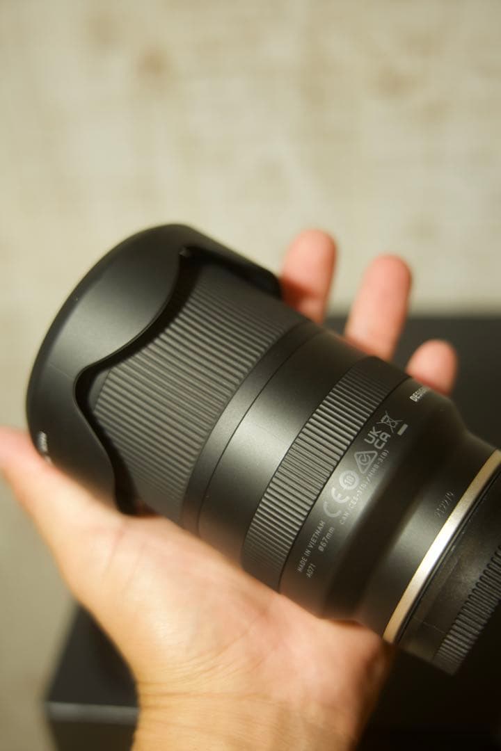 TAMRON ズームレンズ 大口径 フード付き