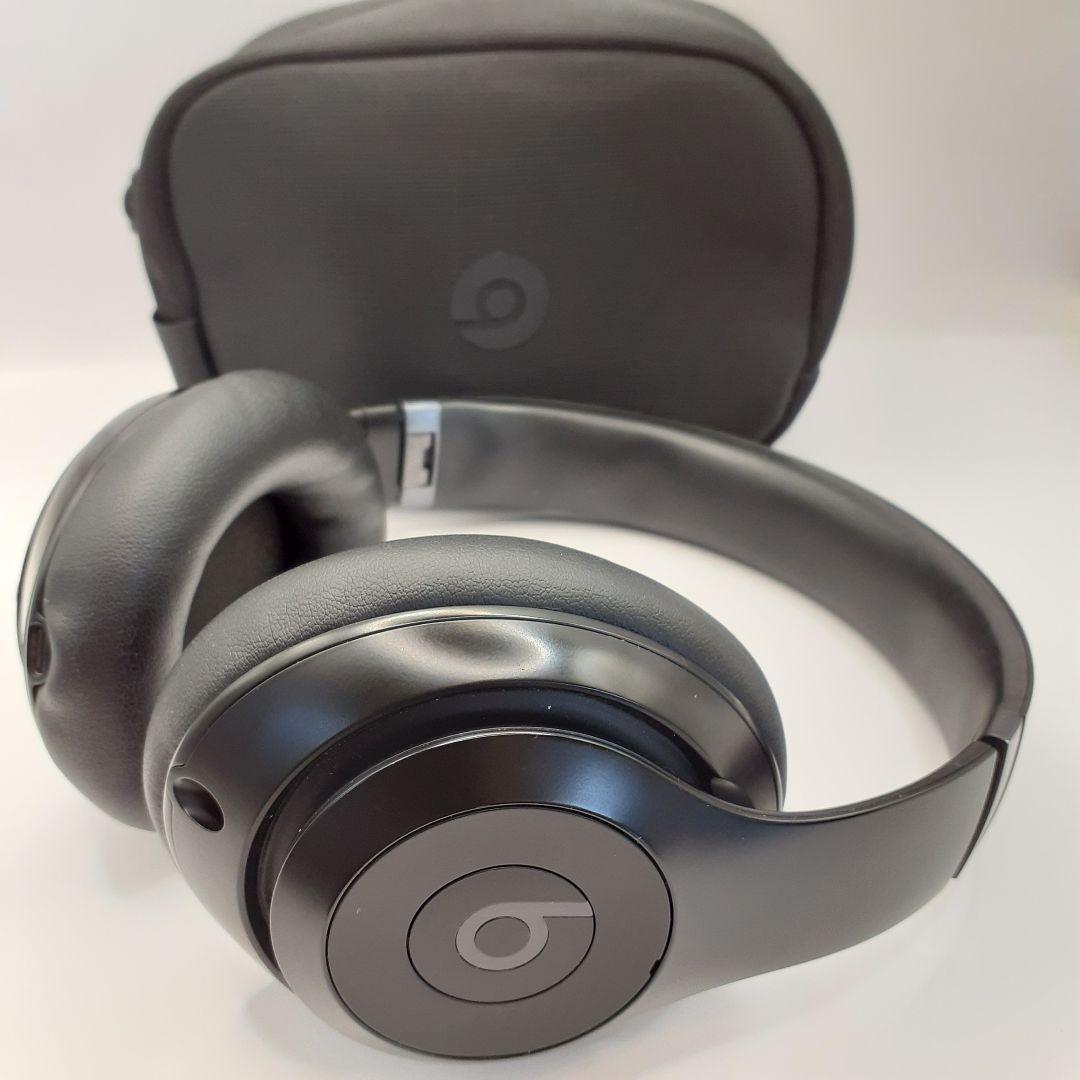 Beats studio Pro ワイヤレスヘッドホン　黒