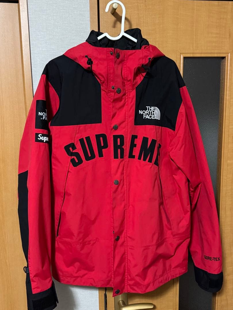 cHaLzThe North Face Supreme ジャケット赤XL
