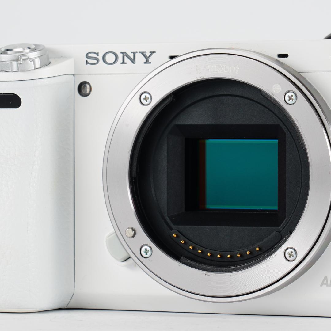 希少なホワイト/極美品α6000完全セット/制限解除済/即撮影可/初心者最適