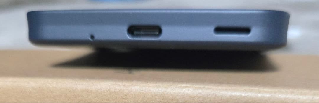 AQUOSWish3ドコモ版SIMフリー【初期化済】箱説明書付き