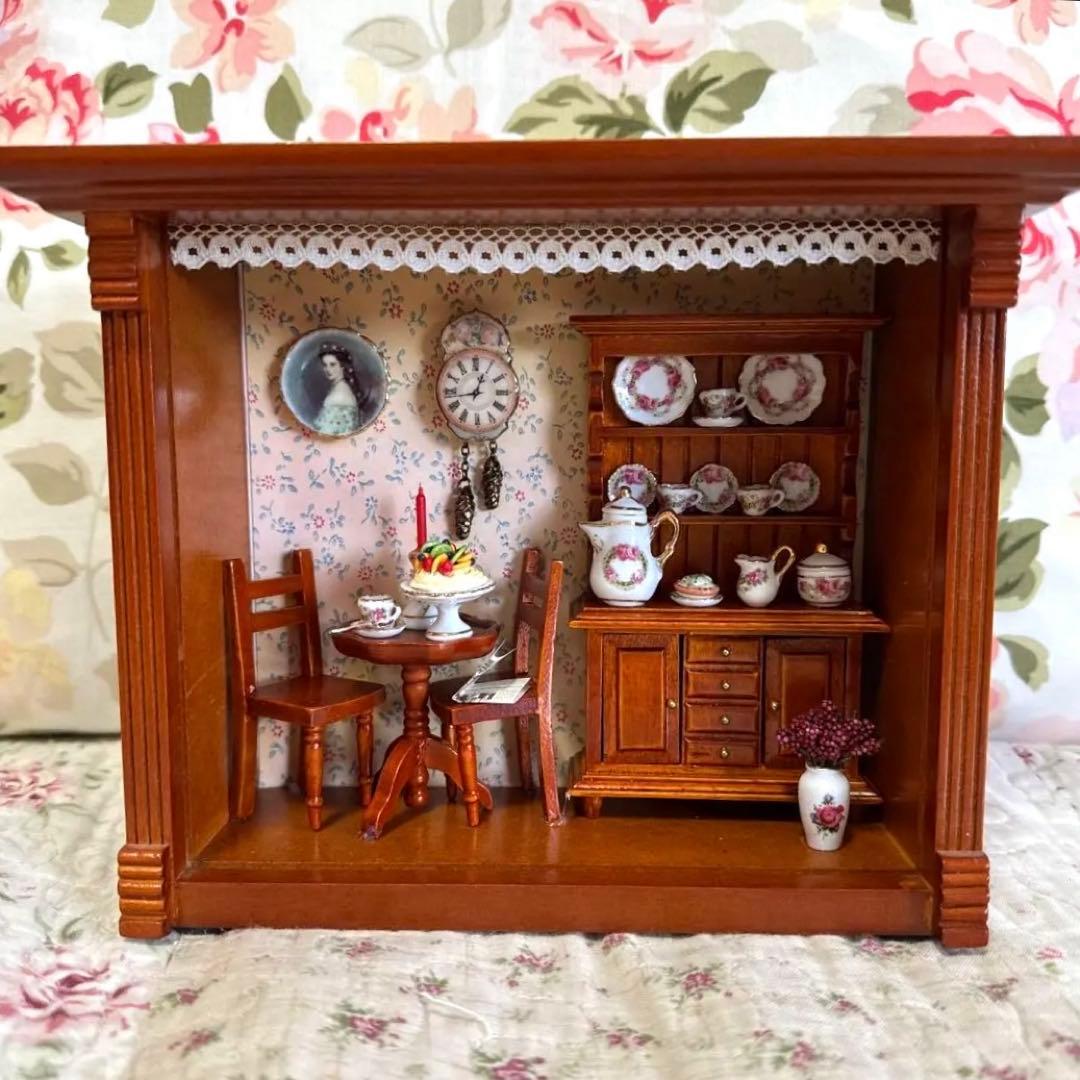 ロイターポーセリン　ミニチュア