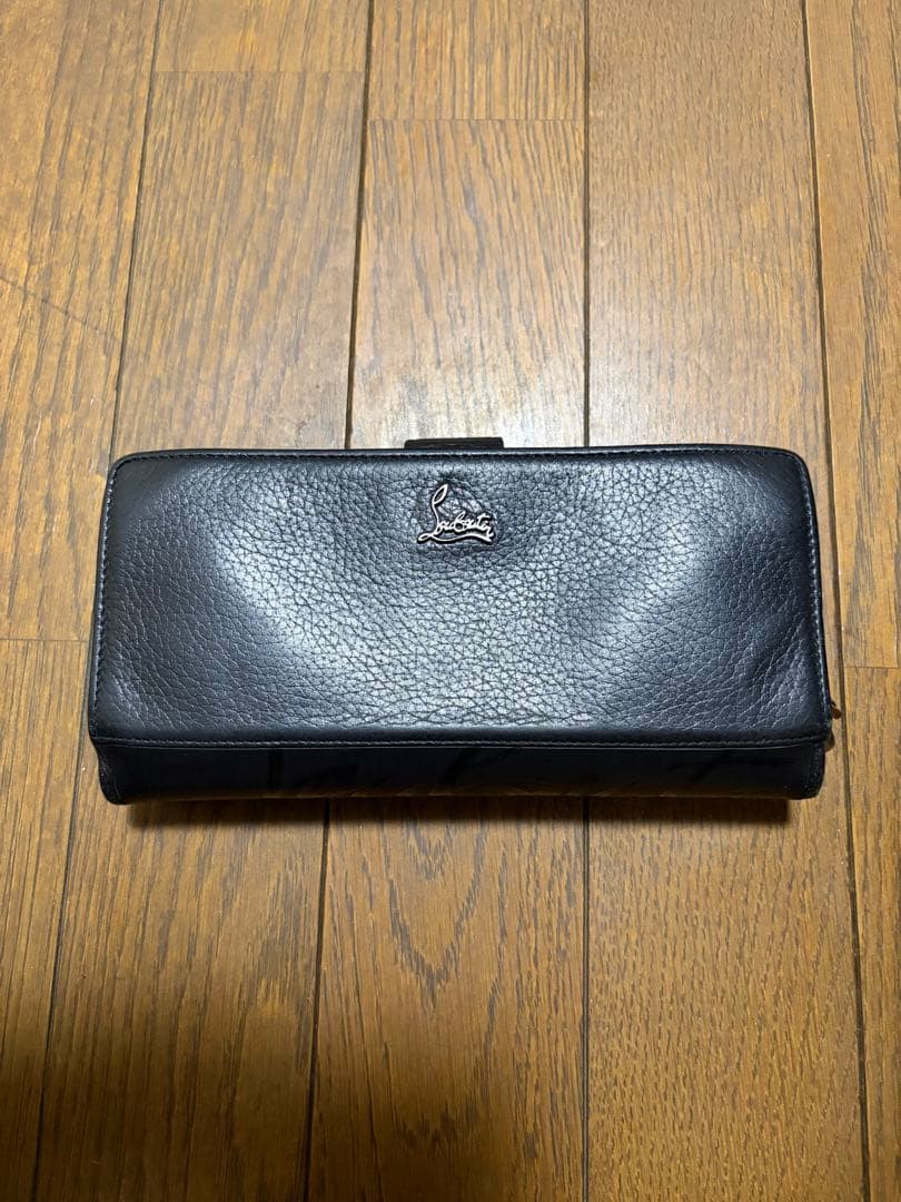 クリスチャンルブタンパロマロングウォレット