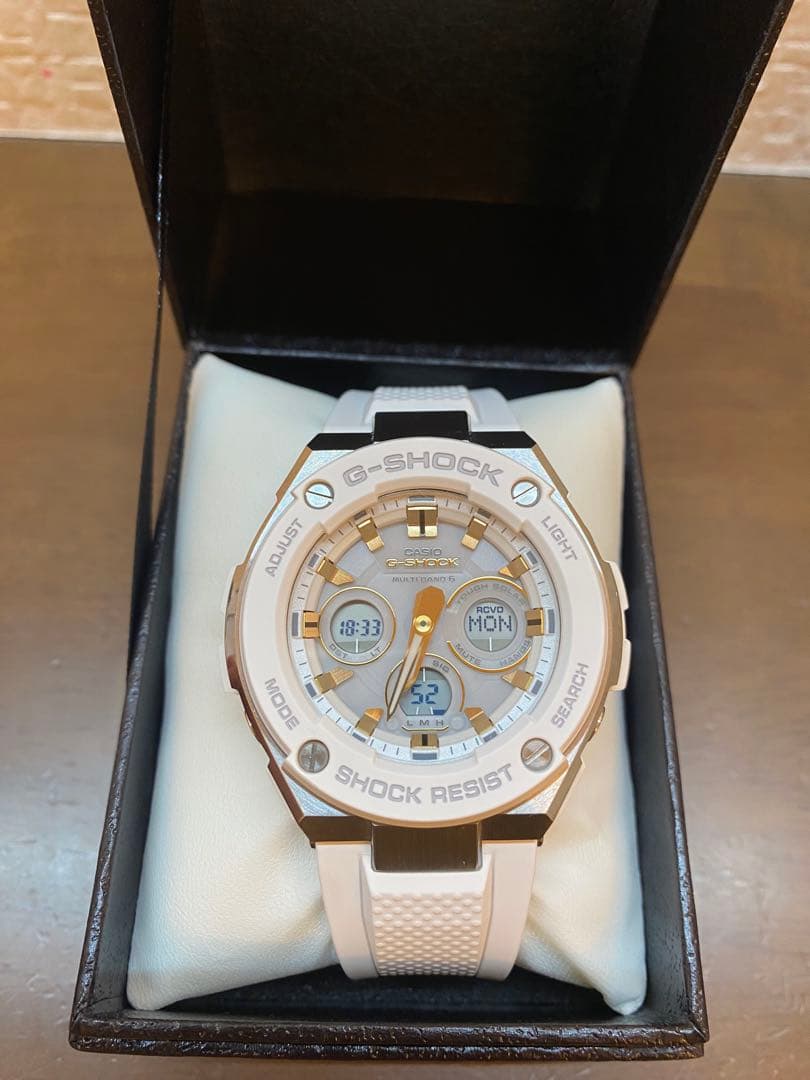 【新品同様極美品】GST-W300-7AJF G-SHOCK 電波ソーラー