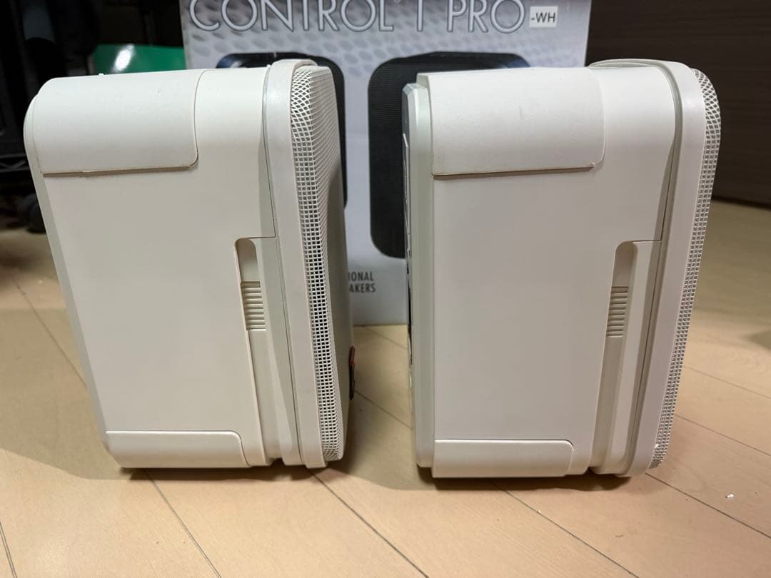 JBL Control 1 PRO-WH 2本　ホワイト