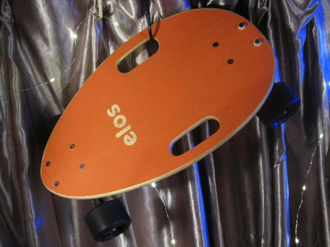お買い得！　elos イロス スケートボード　超美品！