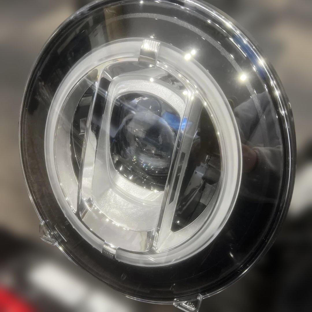 早い者勝ち‼️946 Mercedes-Benz ランプセット