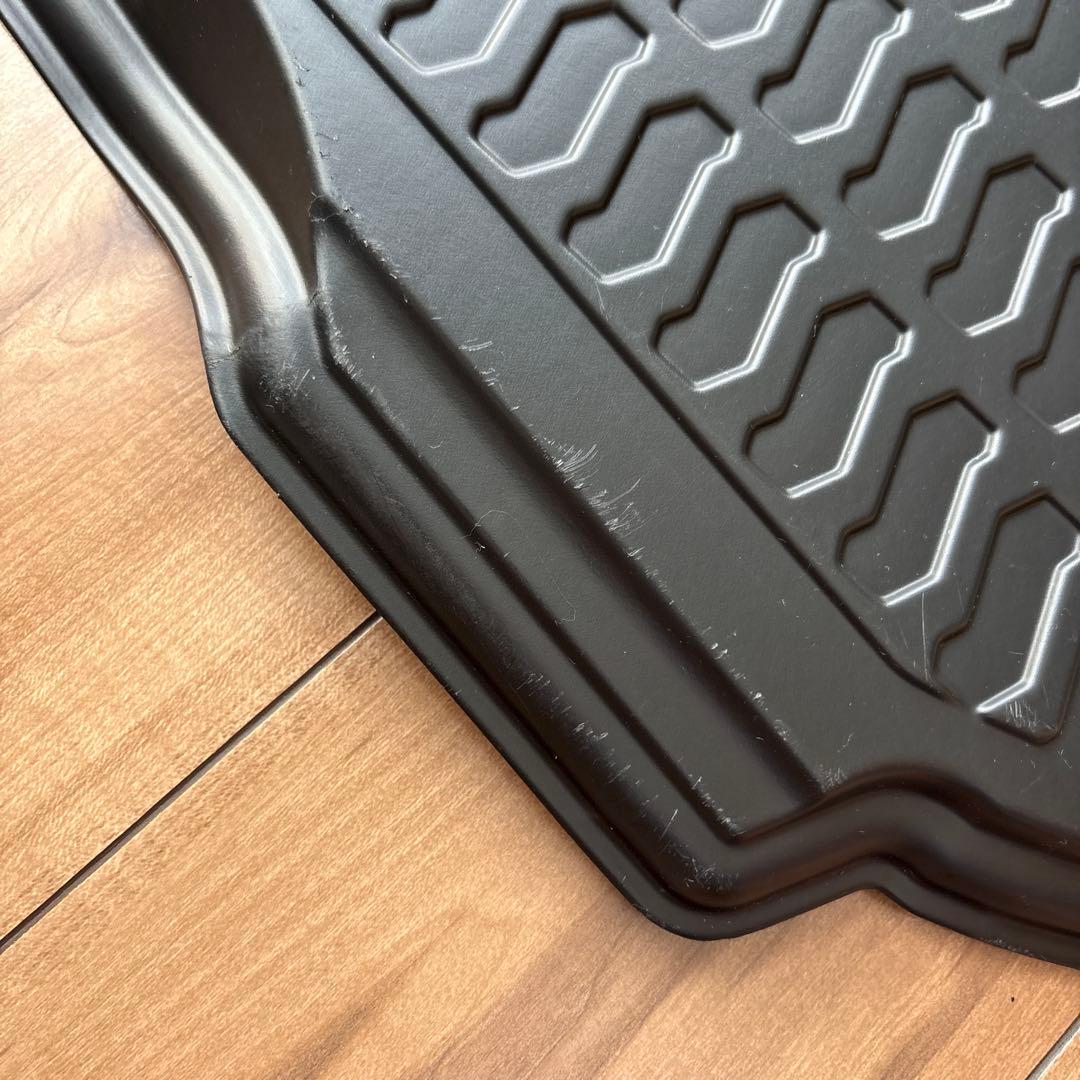 アウディ 純正 ラゲッジトレー Audi Q2